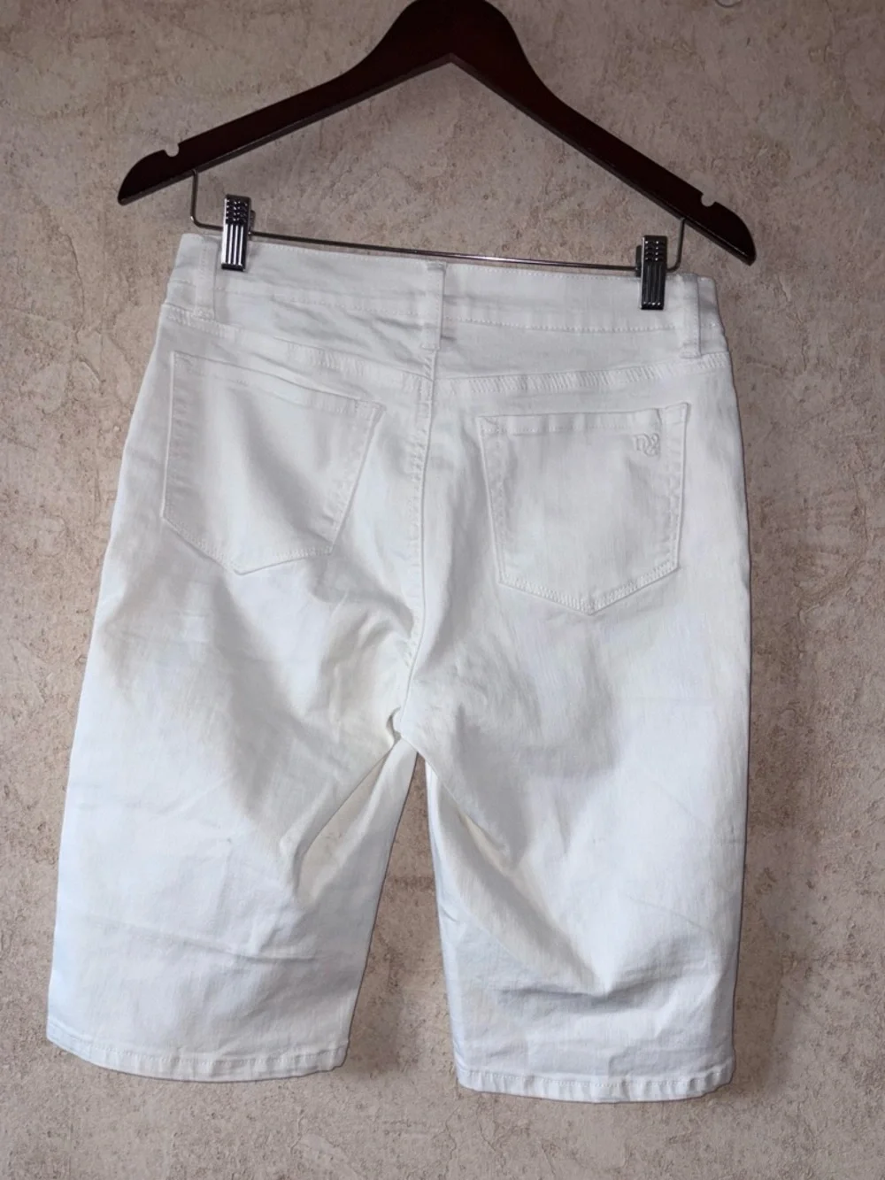 Diane Gilman New Classic Stretch Embroidered Bermuda Shorts